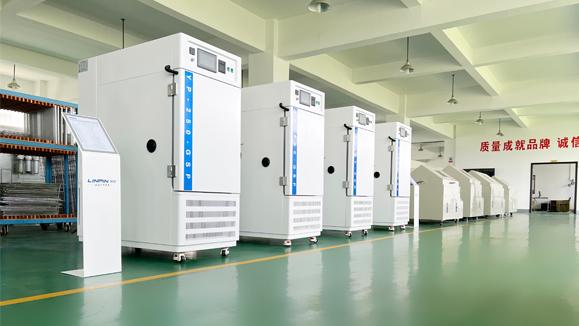 高低溫試驗(yàn)箱：為航空電子與高原
